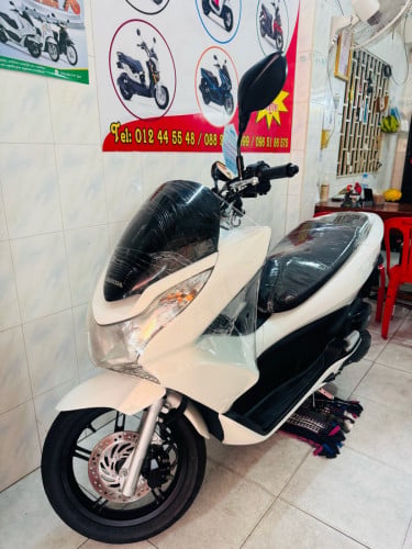 HONDA PCX 012ជប៉ុនសុទ្ធ100% កម្លាំង125cc ម៉ាស៊ីនតាន់ហាប់នែនស្ងាត់ជិះស្រួលស្ទុះខ្លាំងមានពន្ធ