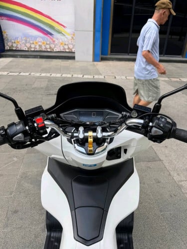 Honda pcx japan 2023