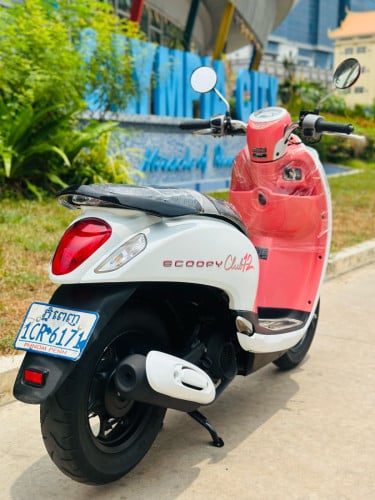 HONDA SCOOPY 015 ម៉ាសុីនតាន់ហាប់នែនជិះស្រួលមិនលាន់មិនហុយមានពន្ធកាតគ្រឺហ្សីន