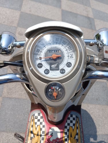 Honda scoopy 2012