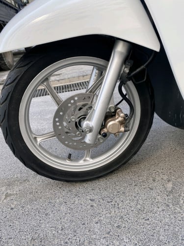 Honda scoopy 2015