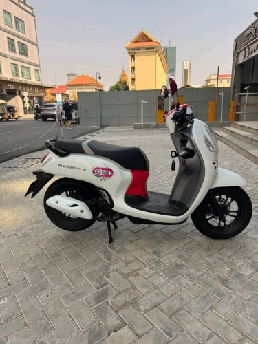 Honda scoopy 2023
