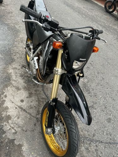 Honda XR 250cc year 2007 មានពន្ធ