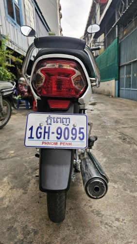 Hongda dream 017 មានកាតគ្រី