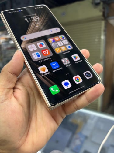 Honor magicV5 512G Ram12G Sim2 Global ខូចអេក្រង់ក្នុងប្រើបានខាងក្រៅ ស្ទើតួរតិចបែកថាច់មុខតិច