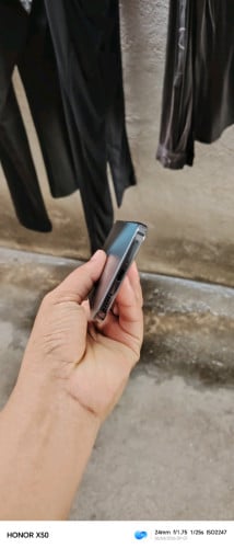 Huawei Nova14 Bypass ប្រើប្រាស់បានទាំងអស់ សំណុំហ្សុីន ស្អាត99% 95$