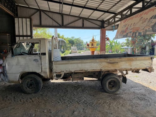 Hyundai 1.5t លក់ 1000$ ឡានដឹករាល់ថ្ងៃ