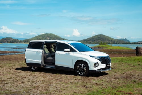 Hyundai CUSTIN