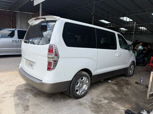 Hyundai Starex 2009