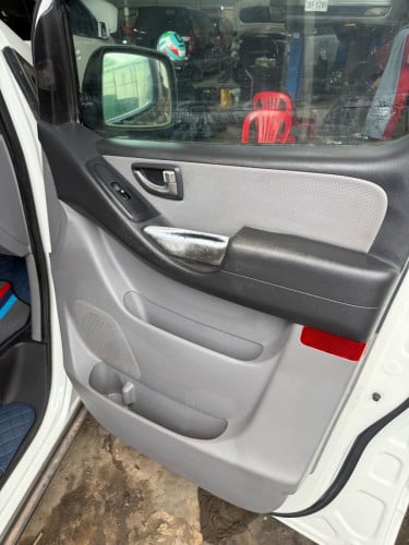 Hyundai Starex 2009