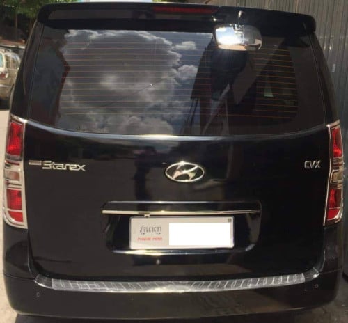 HYUNDAI Starex 2009 For Rent /出租
