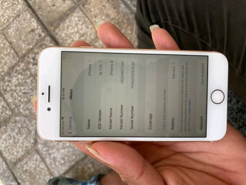 I phone 8 64G ដូរថ្មមួយគ្រប់ក្រៅពីនឹងសុីនទាំងអស់មានស្កេន