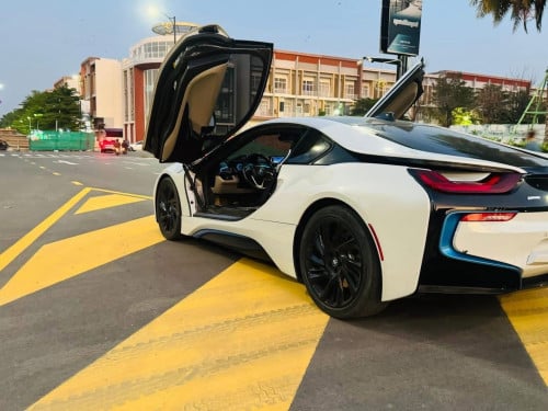 i8 2014 Full