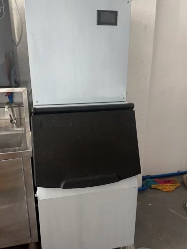 ice maker