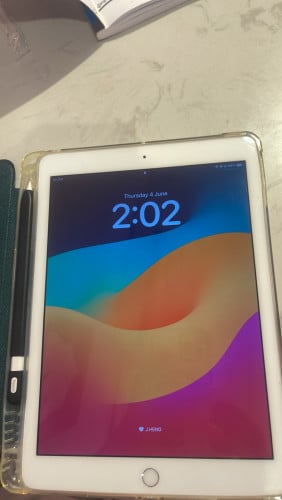 ipad 6th generation 32g របស់ប្រើផ្ទាល់ខ្លួន + pencil