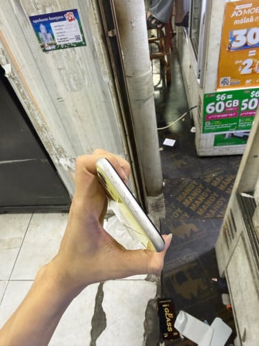 iphone 11 by pass នៅប្រេីបាន 80$