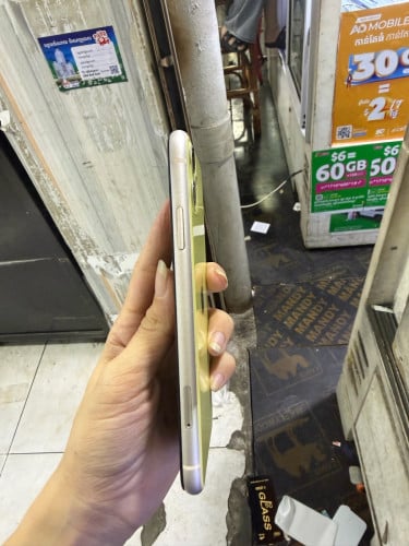 iphone 11 by pass នៅប្រេីបាន 80$