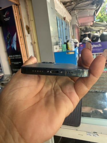 iPhone 12 Pro 256G 98% 🪫77% LL