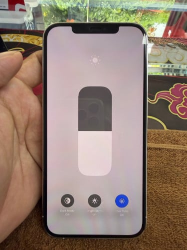 iPhone 12 ProMax 128G color white ថ្ម77% ឡុកអុីសុីម (ប្រើបានសុីម2)
