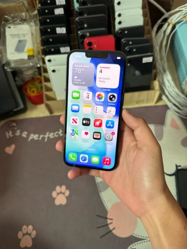 iPhone 13 128GB អេក្រង់សុីន អត់ស្គេន