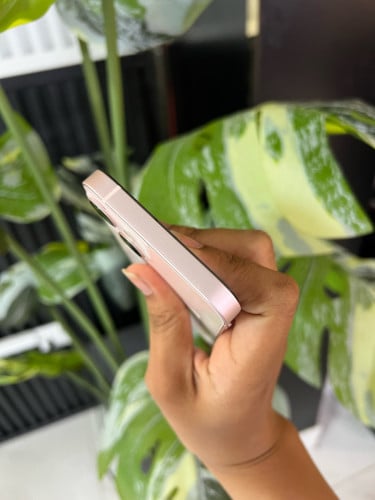 iPhone 13 249$ សំណុំសុីន🥰Memory 128g ម៉ាសុីន chអត់ដើរស្កេនមុខ ក្រៅពីនិងដំណើរការទាំងអស់