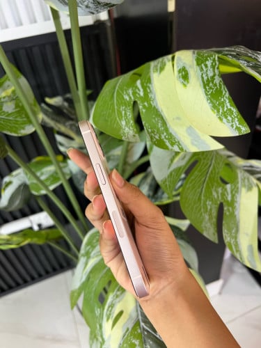 iPhone 13 249$ សំណុំសុីន🥰Memory 128g ម៉ាសុីន chអត់ដើរស្កេនមុខ ក្រៅពីនិងដំណើរការទាំងអស់