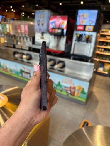 iPhone 14 Pro Max អេក្រង់សុីន អត់ស្គែន