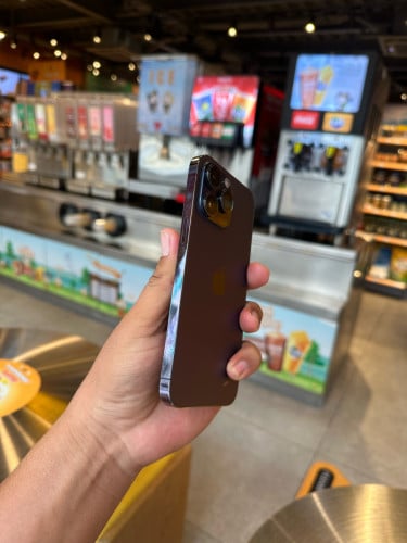 iPhone 14 Pro Max អេក្រង់សុីន អត់ស្គែន
