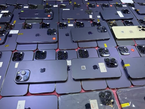 iPhone  14pro  128g   LLA  សំនុំហ្សីន   409$   459$