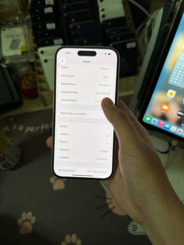 iPhone 15 300$