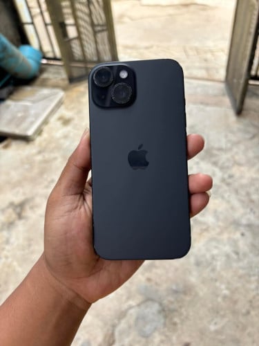 iPhone 15