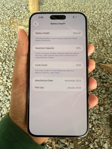 iPhone 15 pro max សំណុំស្ទើរខ្នងតិច
