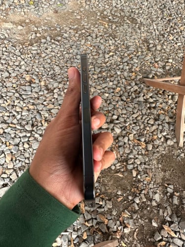 iPhone 15 pro max សំណុំស្ទើរខ្នងតិច
