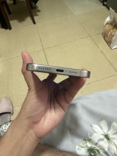 IPhone 15 Pro Max 256 ZP/A gb battery health 85% 98-99%