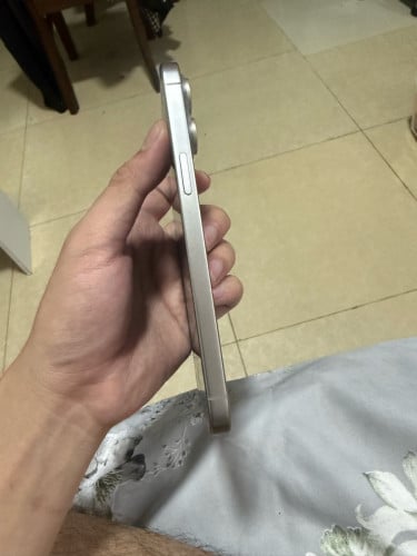 IPhone 15 Pro Max 256 ZP/A gb battery health 85% 98-99%