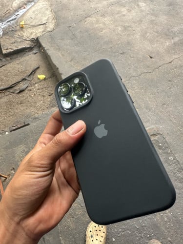 Iphone 15 pro max 256g LLA ធ្លាប់ដូអេក្រង់ម្ដងតែអេក្រង់សុីនសរសៃសក់