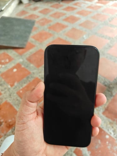 iPhone 15 pro Titanium black 128g KH/A
