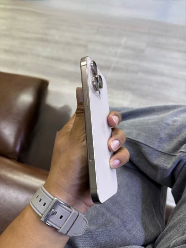 iPhone 16 Pro Max Zaសុីម២ 256g មានប្រអប់និងឆ្នាំងសាក