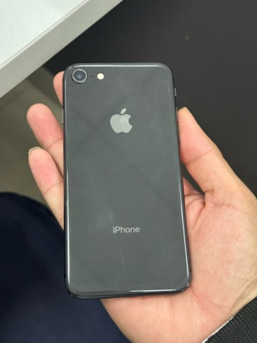 Iphone 8 LL/A 64G ពណ៍ space gray សន្នុំសុីន ថ្មសុីន90% 😭 អត់ជាប់អត់មានបញ្ហាអ្វីទេ