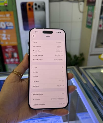 iPhone Air 256GB LL មួយទឹកស្អាត