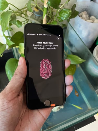 iPhone SE2 128Gសាណុំ zin​ អត់ជាប់​ លក់📥🥰