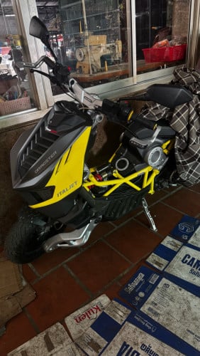 Italjet for sale 3XXX$