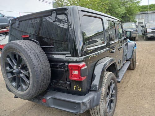 Jeep Sahara 2021