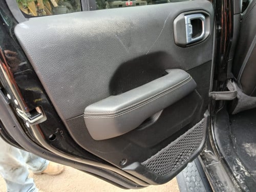 Jeep Sahara 2021