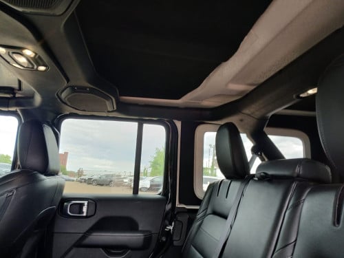 Jeep Sahara 2021