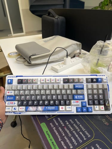 Keyboard Gaming mechanical RGB មួយទឹក តម្លៃ 15$ - 5x$