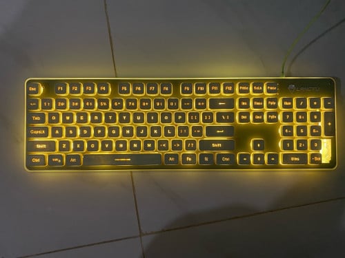 Keyboardលក់ 15$ នៅស្អាត