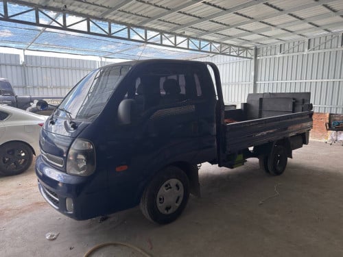 KIA BONGGO III