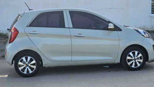Kia morning 2014y  Key 🔑  ឡានស្អាតណាស់