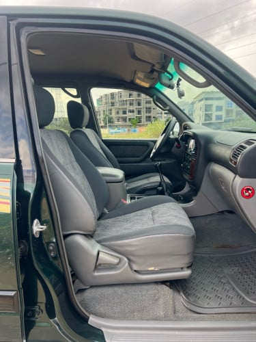 Land Cruiser 2000 (105 series)